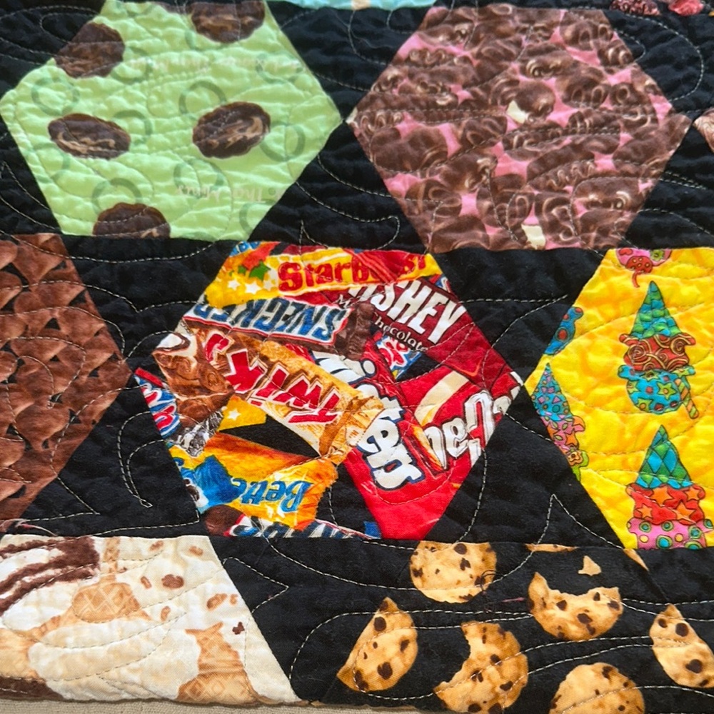 Colorful Patchwork Quilt handmade toddler or baby - Picture 3 of 6